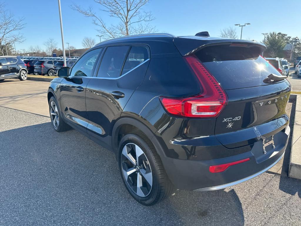 used 2024 Volvo XC40 car, priced at $35,400