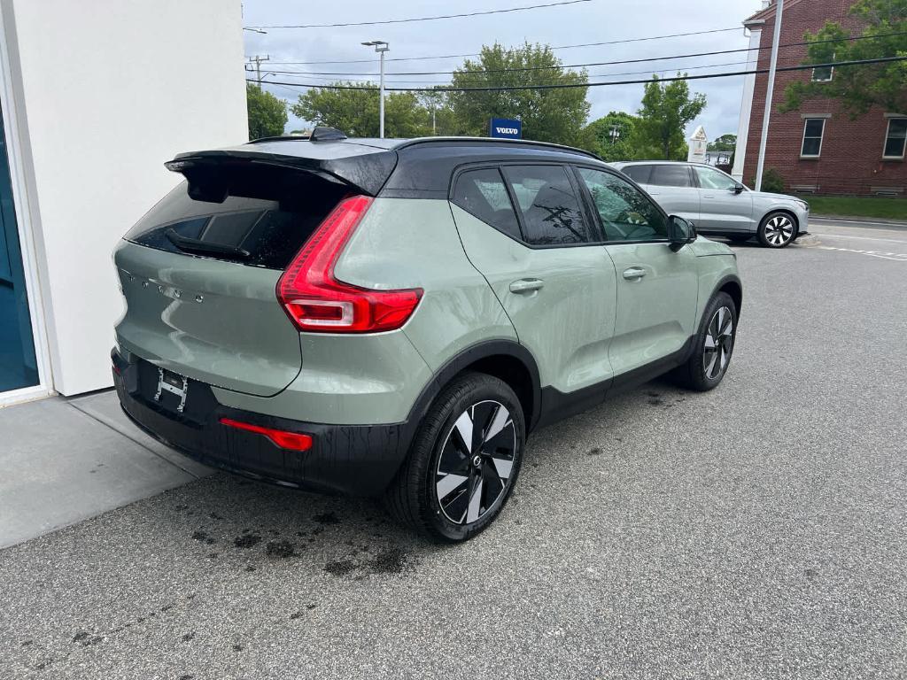 new 2025 Volvo EX40 car, priced at $60,735