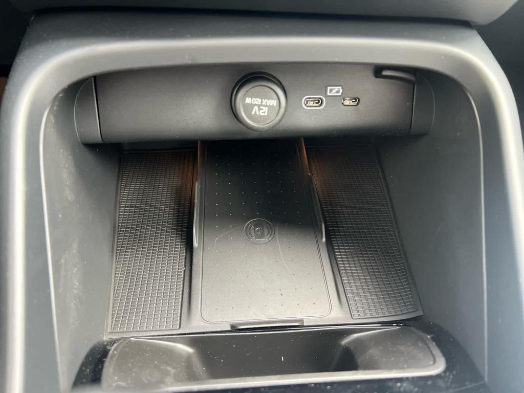 new 2025 Volvo EX40 car, priced at $60,735