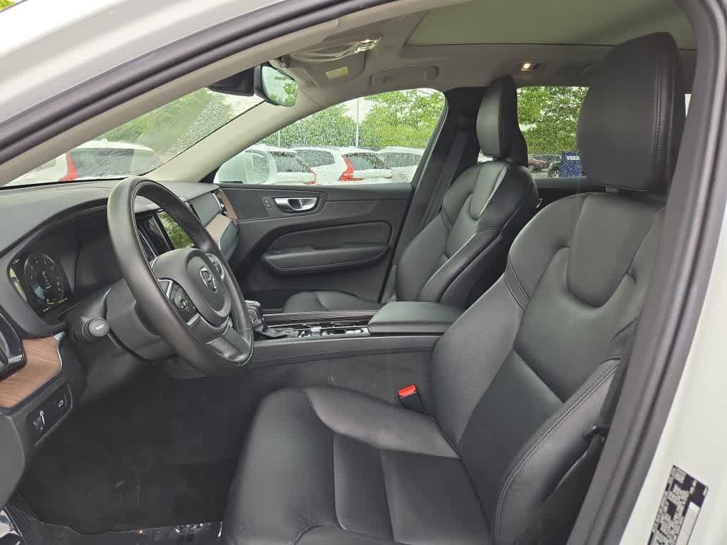 used 2021 Volvo XC60 car, priced at $24,800