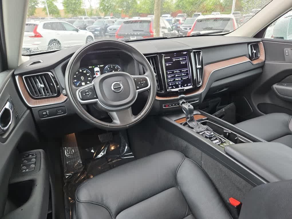 used 2021 Volvo XC60 car, priced at $24,800