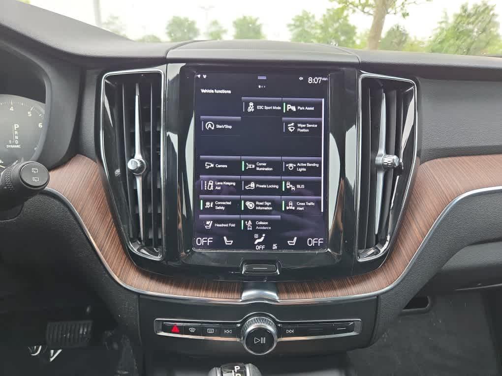 used 2021 Volvo XC60 car, priced at $24,800