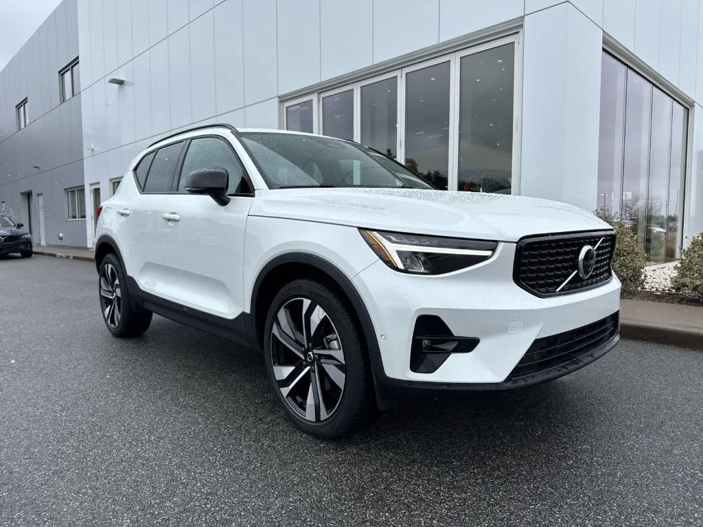 used 2023 Volvo XC40 car, priced at $36,200