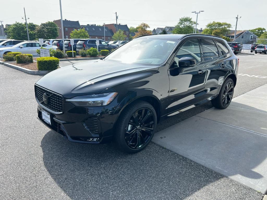 new 2025 Volvo XC60 car, priced at $61,555