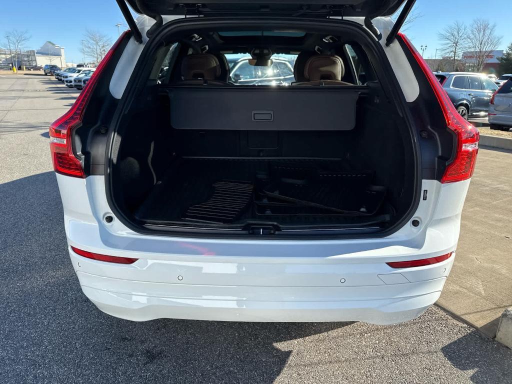 used 2022 Volvo XC60 car, priced at $29,900