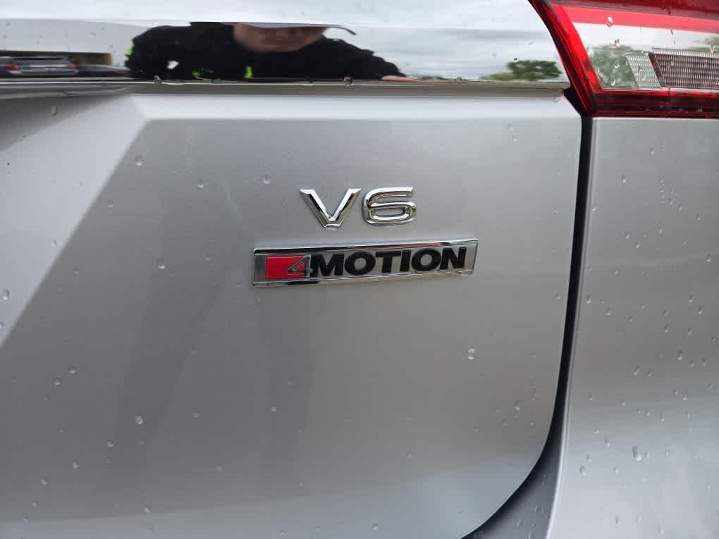 used 2018 Volkswagen Atlas car, priced at $16,200