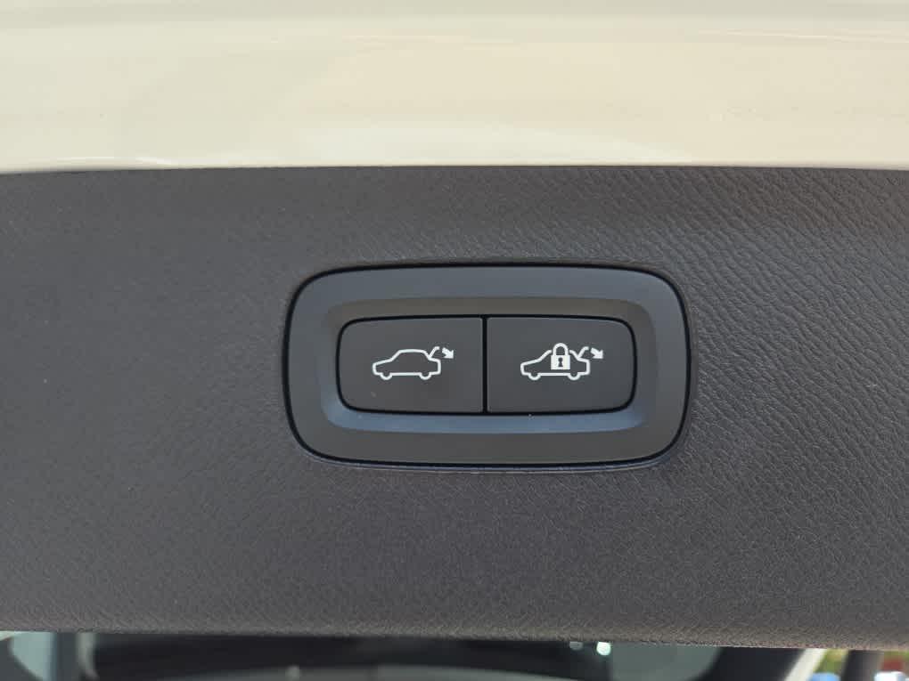 used 2024 Volvo XC90 car, priced at $40,496