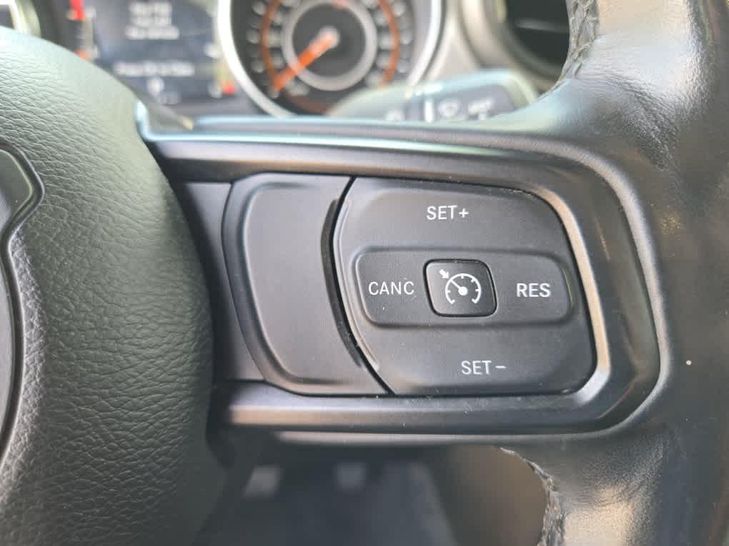 used 2021 Jeep Gladiator car, priced at $31,400