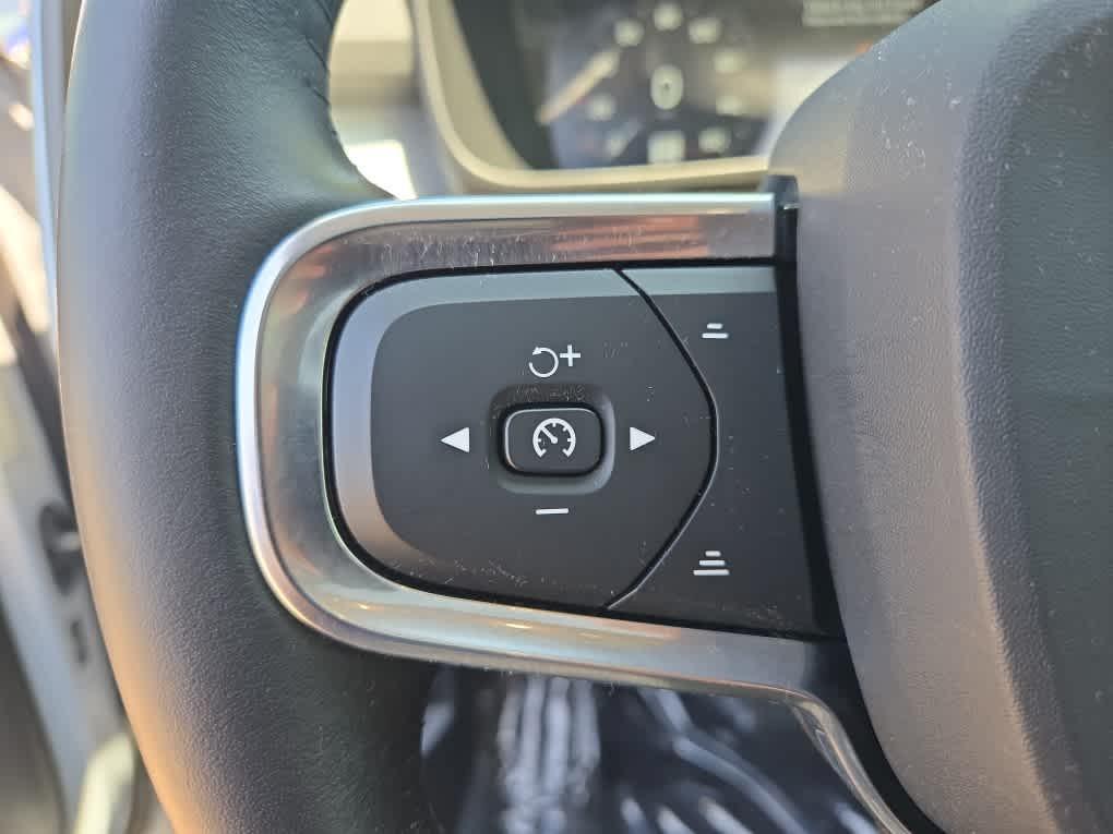 used 2020 Volvo XC40 car, priced at $27,900