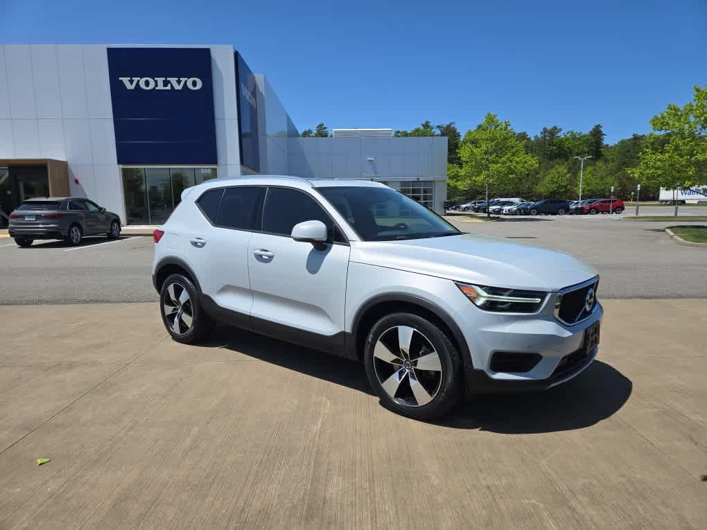 used 2020 Volvo XC40 car, priced at $27,900
