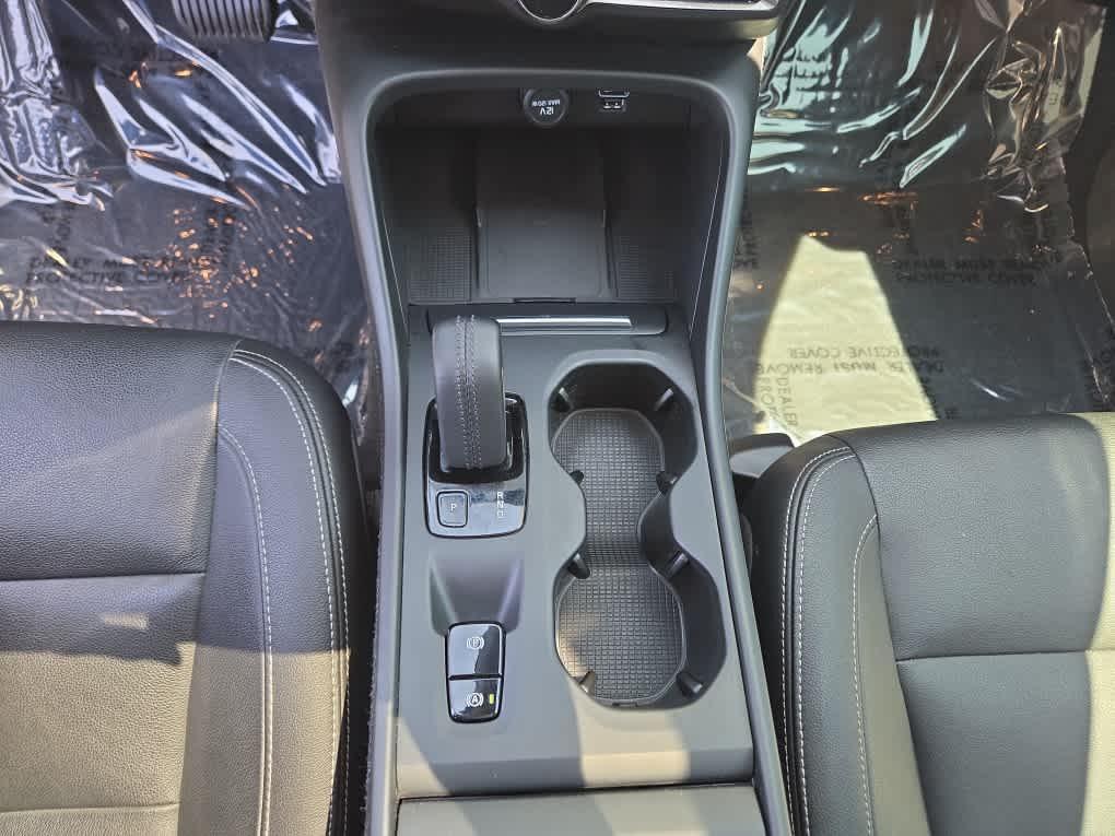 used 2020 Volvo XC40 car, priced at $27,900