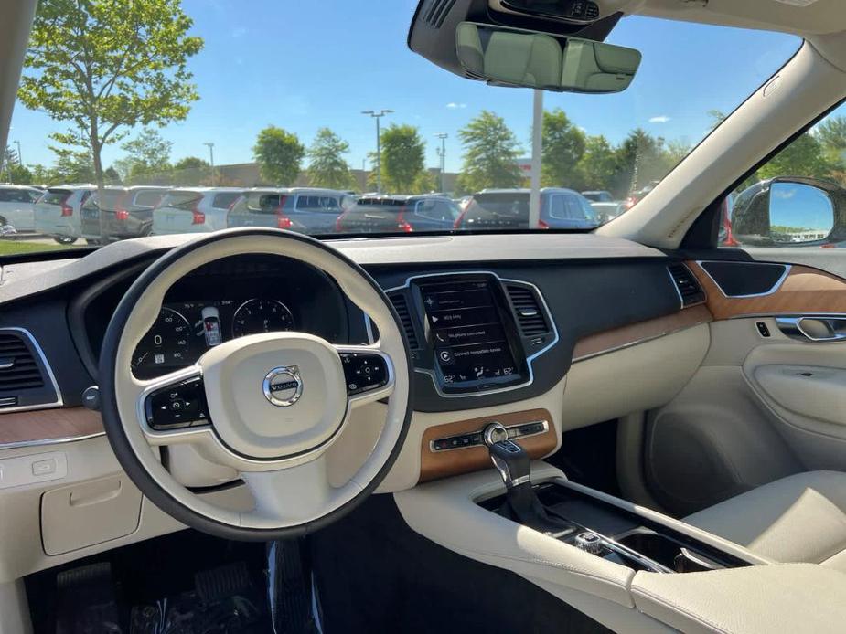 used 2022 Volvo XC90 car, priced at $43,400