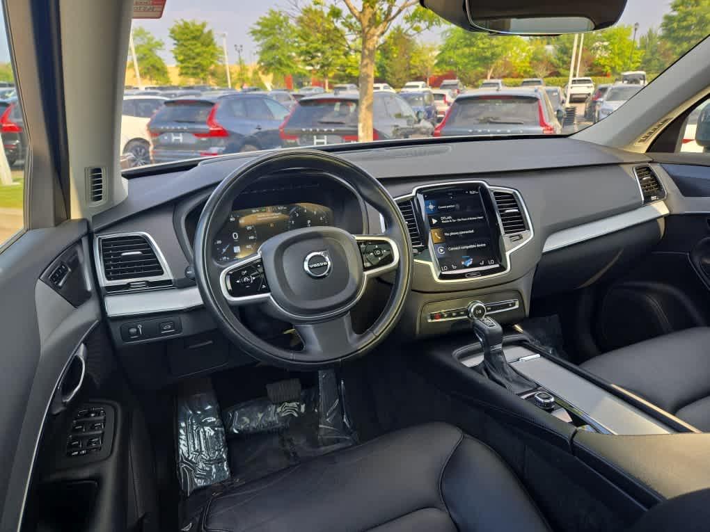 used 2022 Volvo XC90 car, priced at $41,500