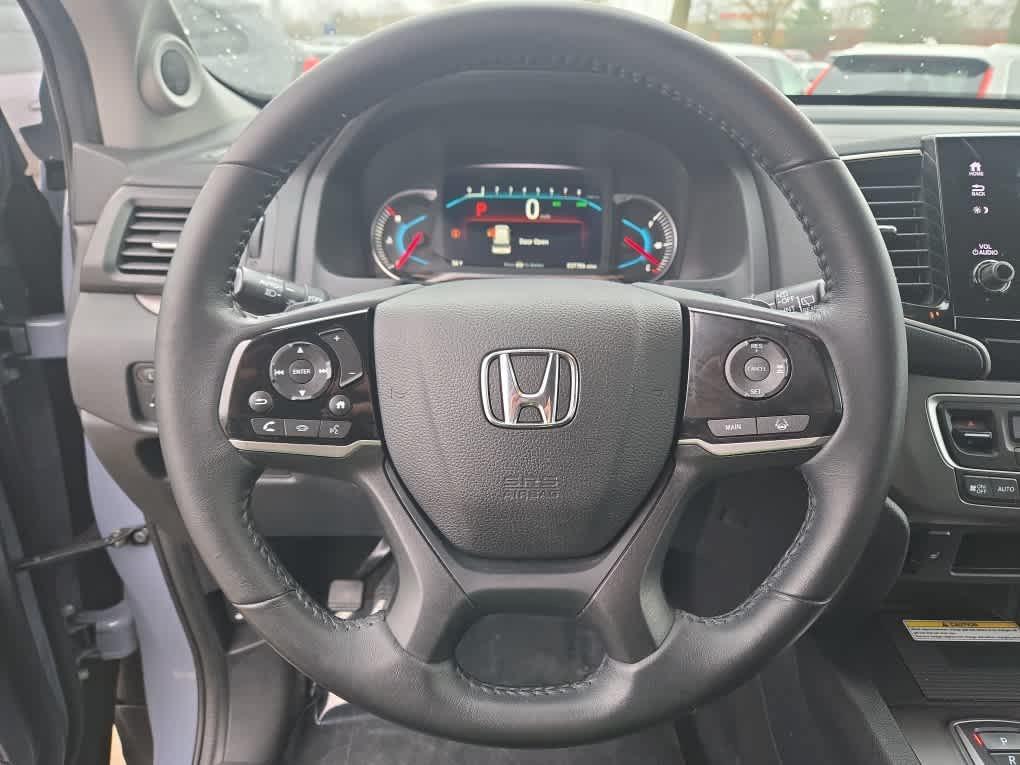 used 2022 Honda Pilot car, priced at $32,900