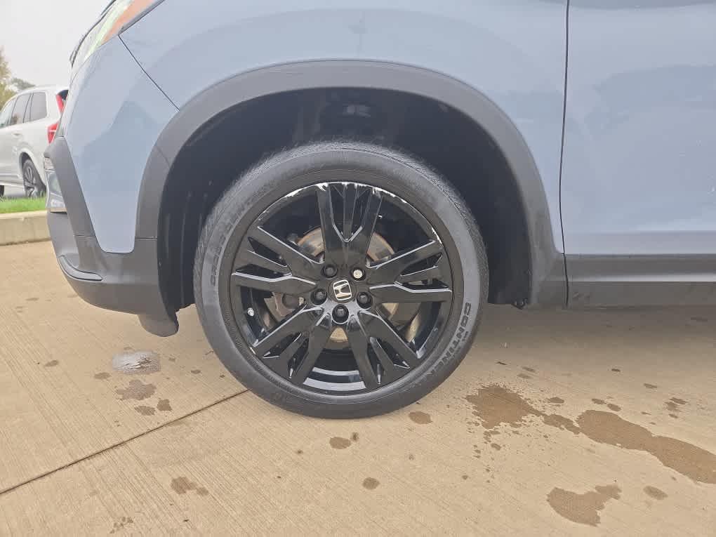 used 2022 Honda Pilot car, priced at $32,900