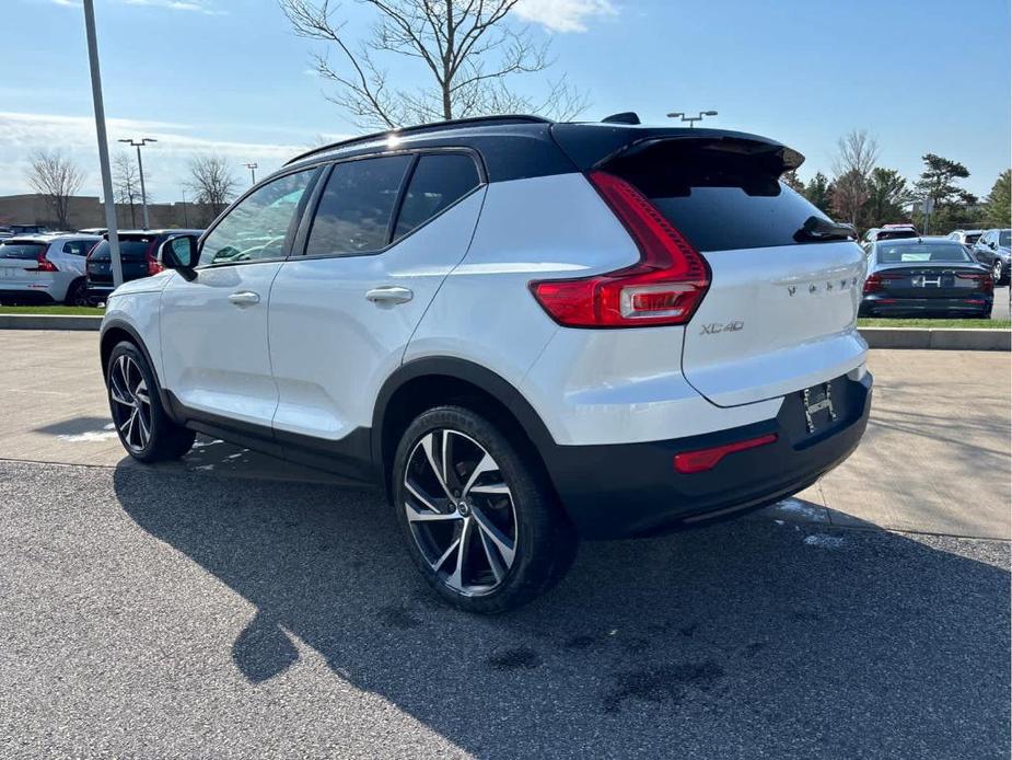 used 2021 Volvo XC40 car, priced at $29,200