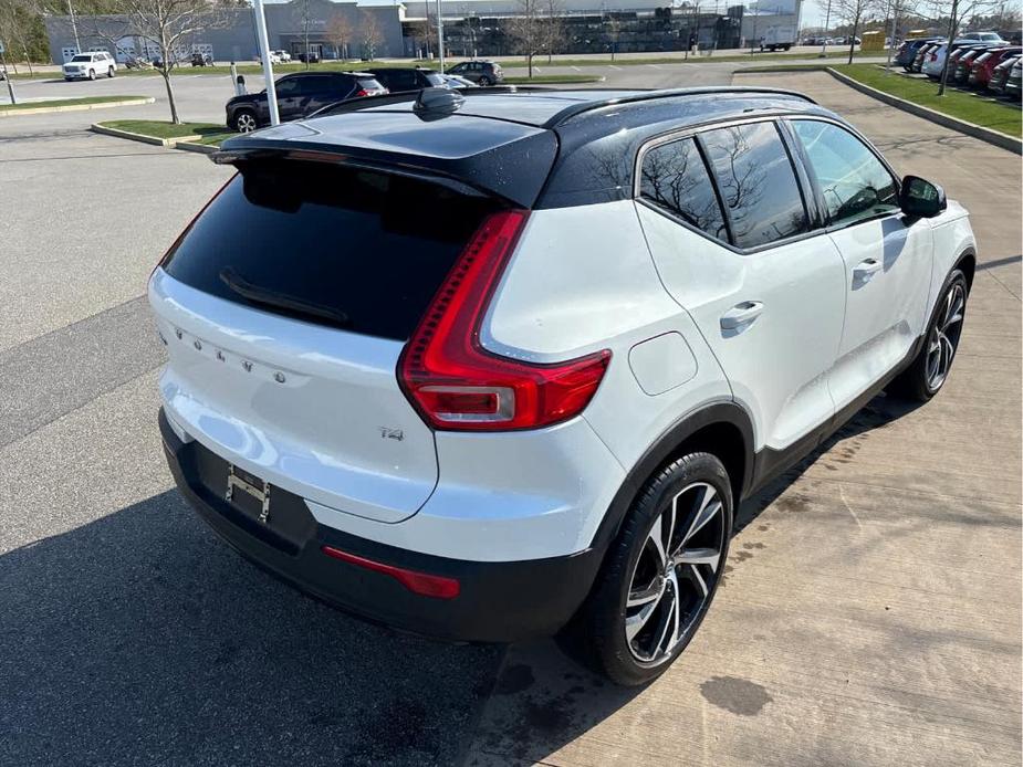 used 2021 Volvo XC40 car, priced at $29,400
