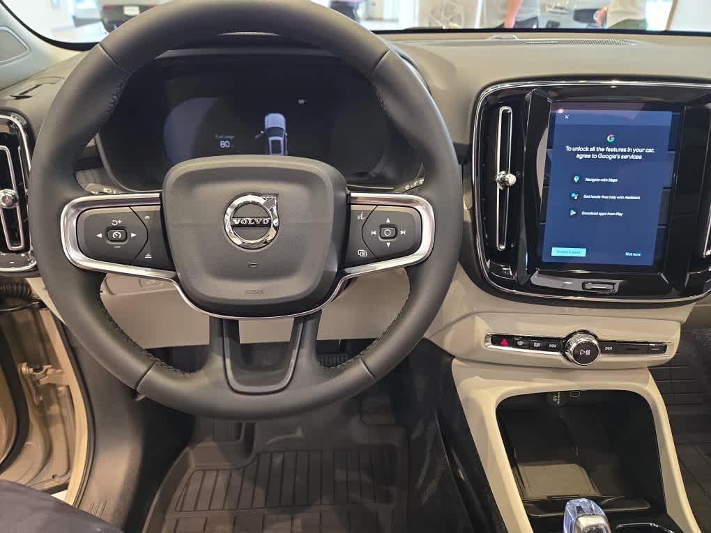 new 2025 Volvo XC40 car, priced at $51,060