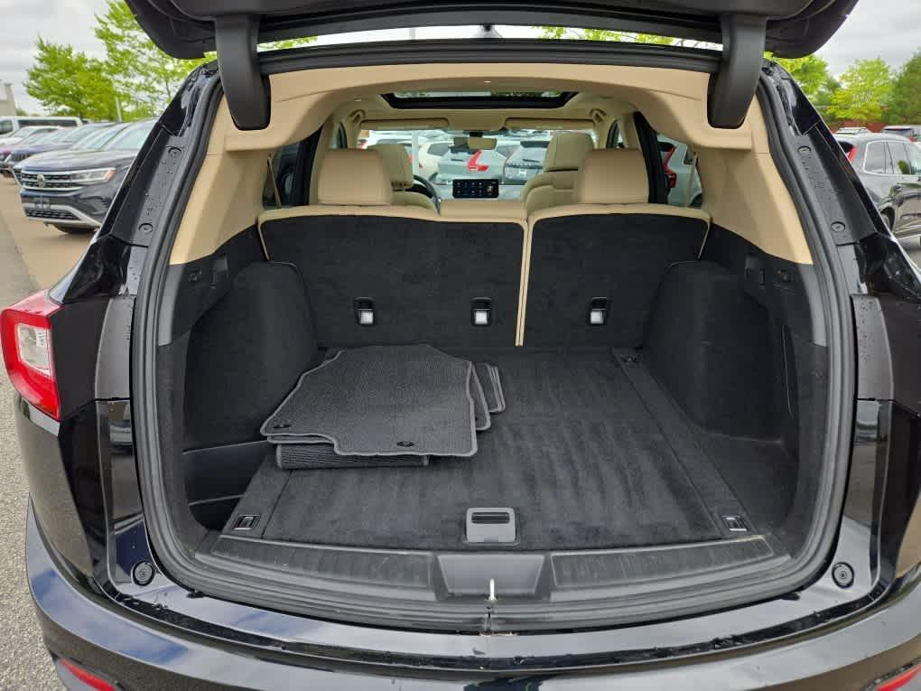 used 2019 Acura RDX car, priced at $27,900