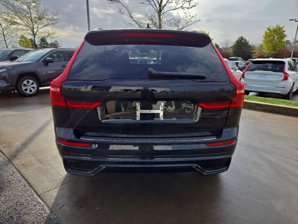 new 2025 Volvo XC60 car, priced at $67,695