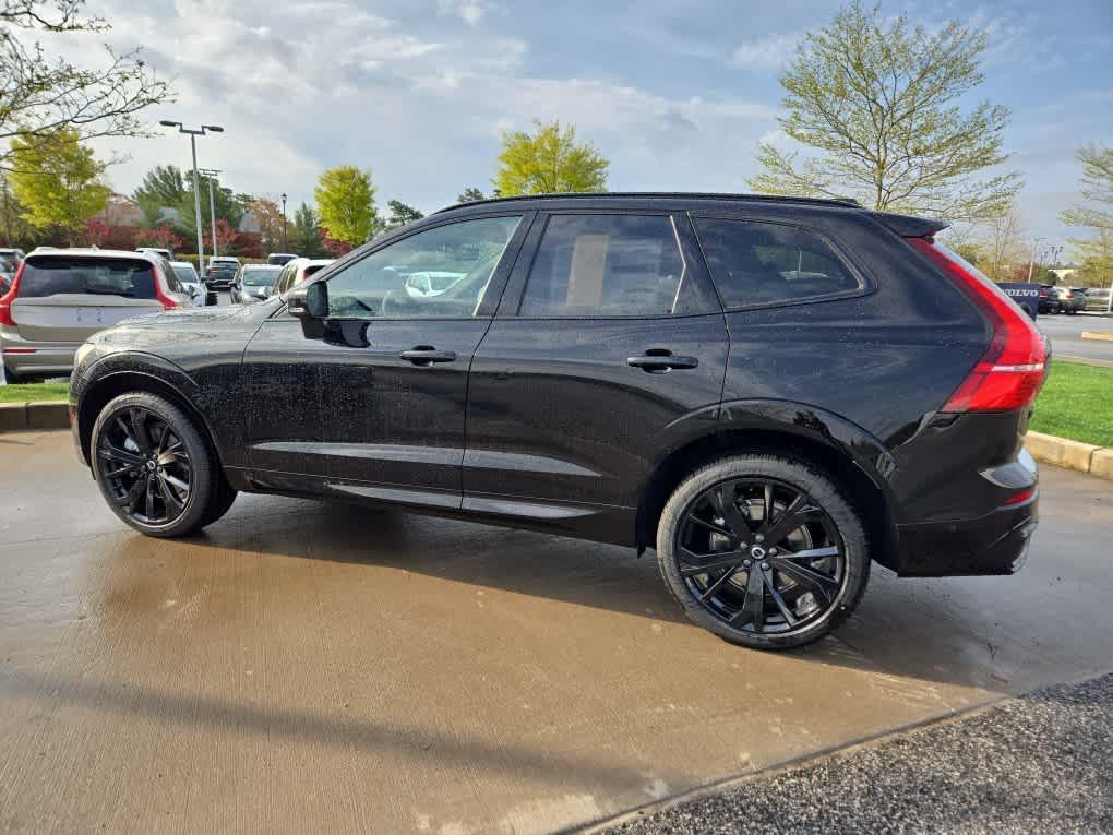 new 2025 Volvo XC60 car, priced at $67,695