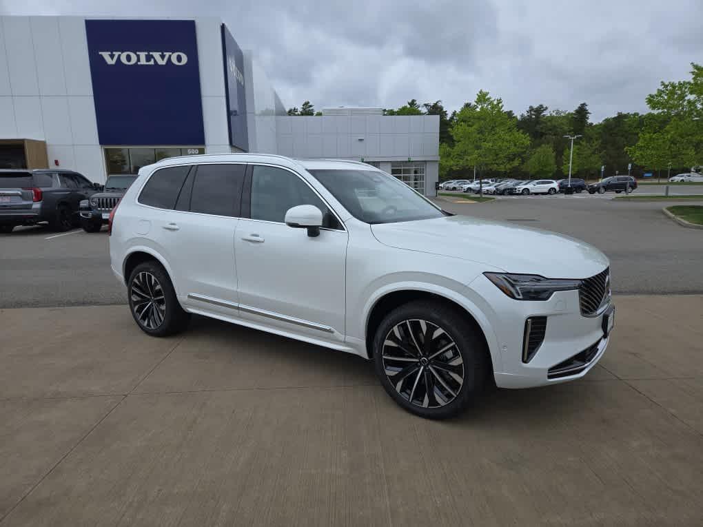 new 2025 Volvo XC90 car, priced at $69,155