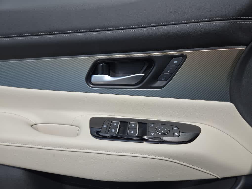 used 2025 Nissan Murano car, priced at $43,900