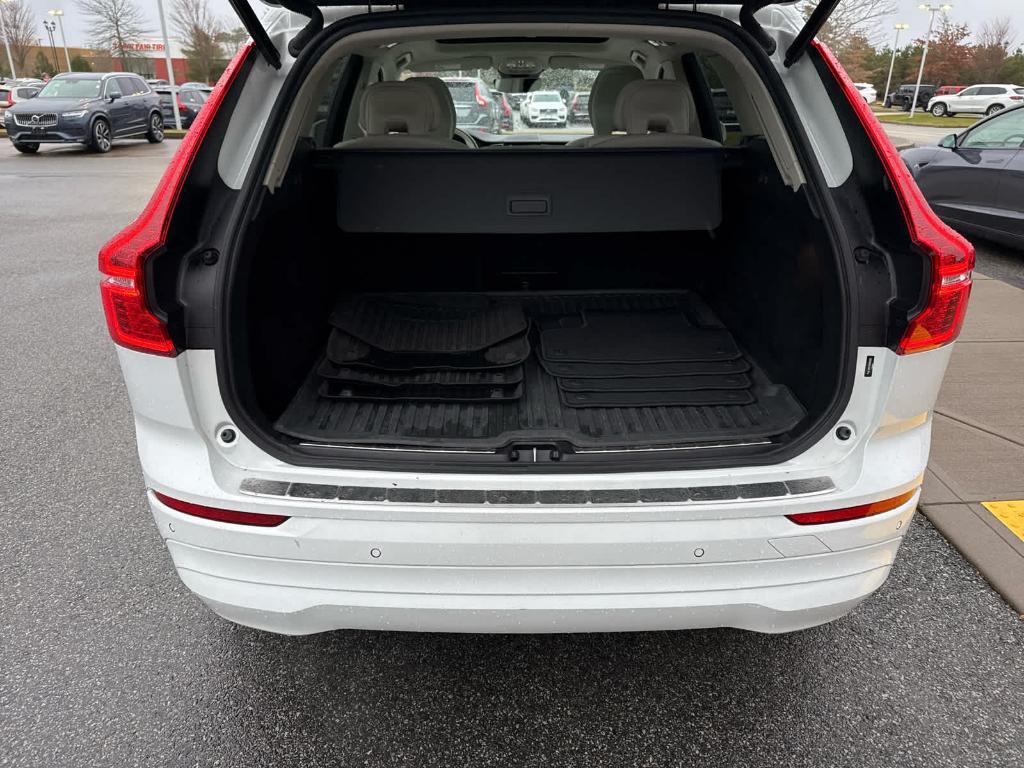 used 2022 Volvo XC60 car, priced at $30,900