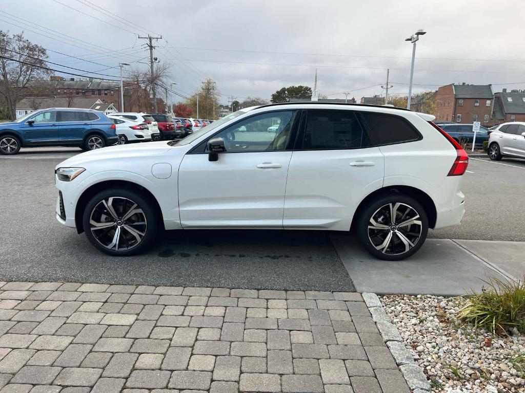 new 2025 Volvo XC60 Plug-In Hybrid car, priced at $70,735