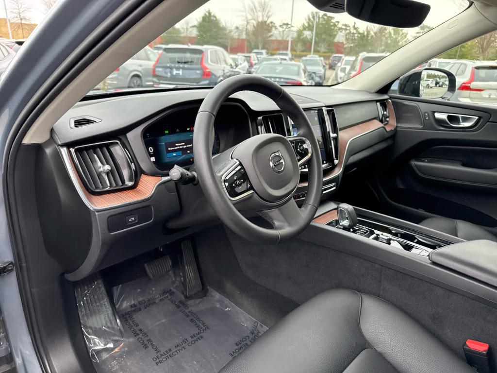 used 2023 Volvo XC60 car, priced at $35,900