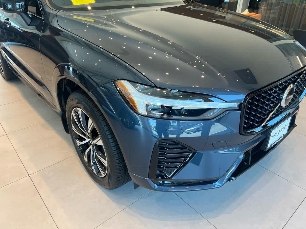 new 2025 Volvo XC60 car