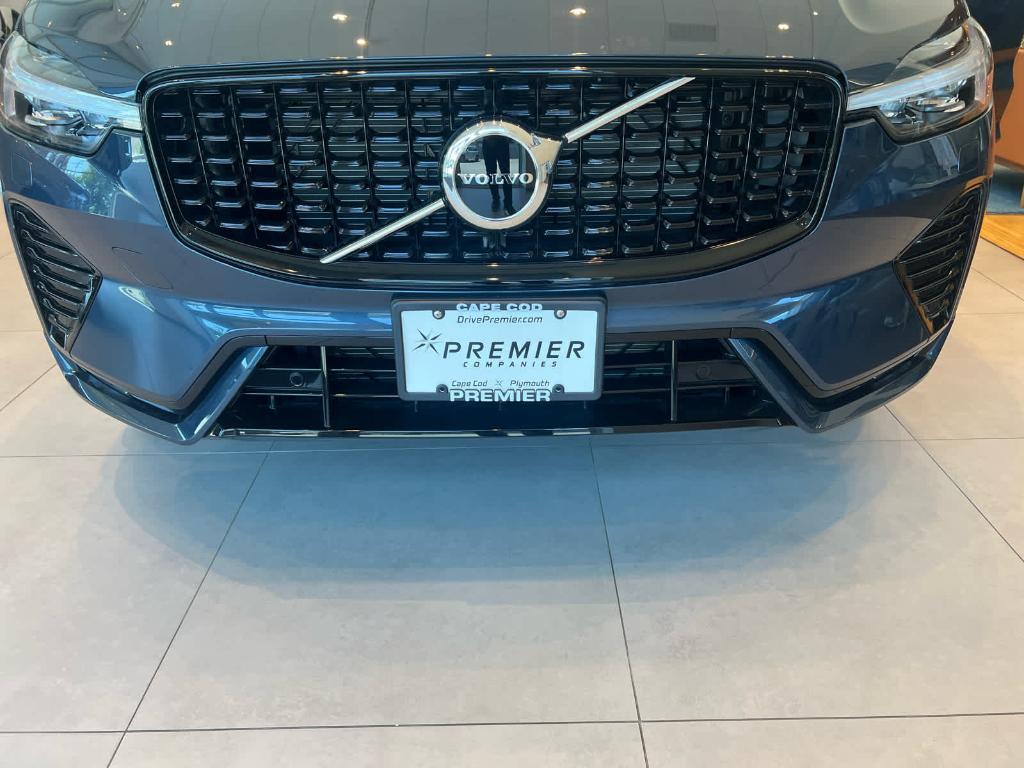 new 2025 Volvo XC60 car