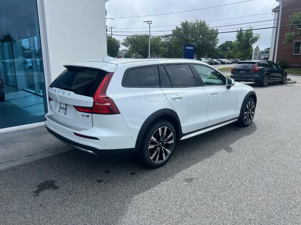 new 2025 Volvo V60 Cross Country car, priced at $58,905