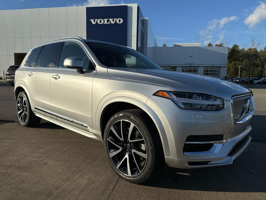 used 2022 Volvo XC90 Recharge Plug-In Hybrid car, priced at $46,500