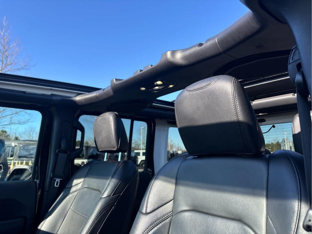 used 2021 Jeep Wrangler Unlimited car, priced at $33,900