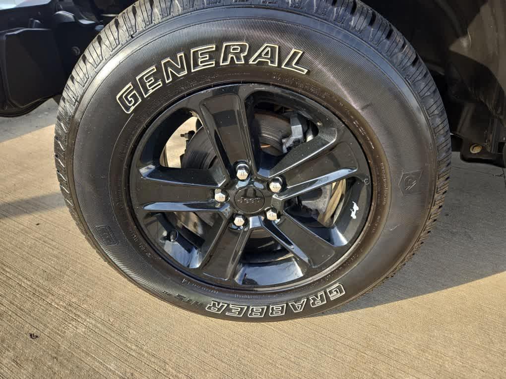 used 2021 Jeep Wrangler Unlimited car, priced at $33,900