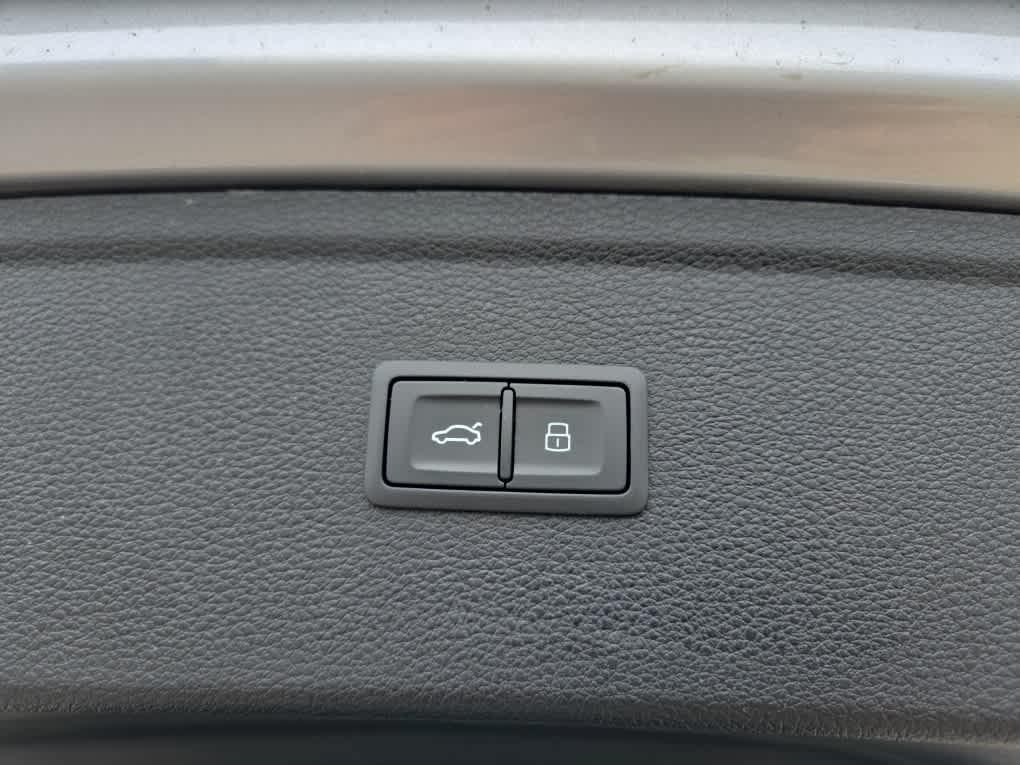 used 2024 Audi Q5 car, priced at $32,900