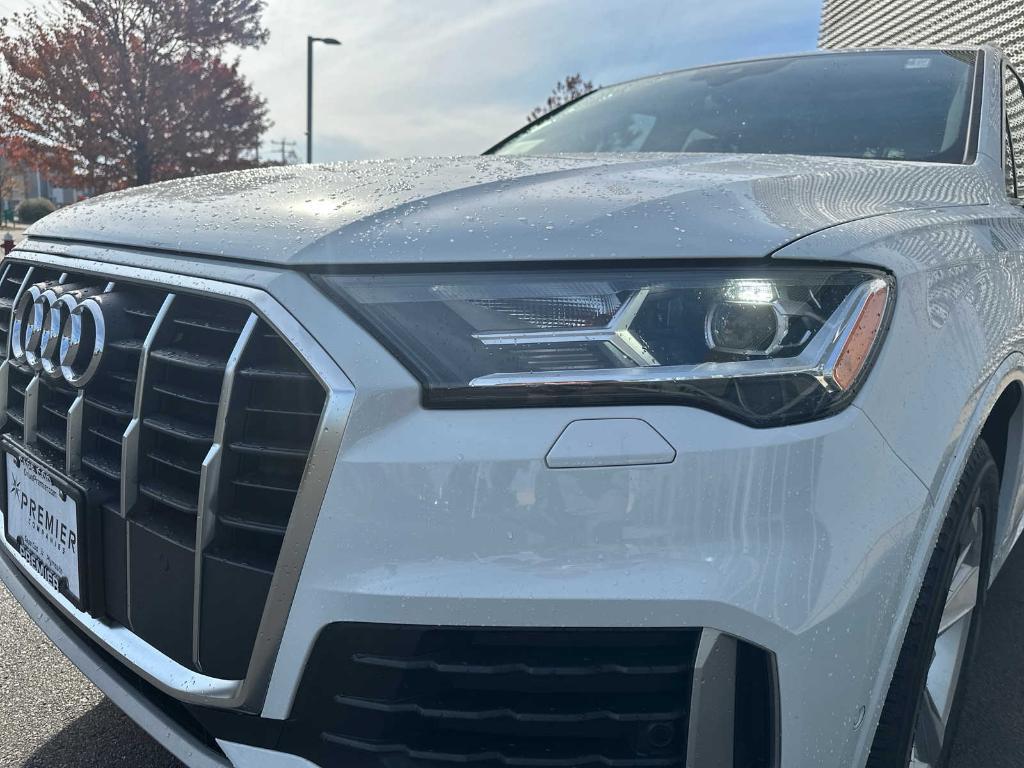 used 2021 Audi Q7 car, priced at $31,500