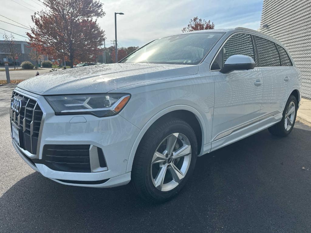 used 2021 Audi Q7 car, priced at $31,500