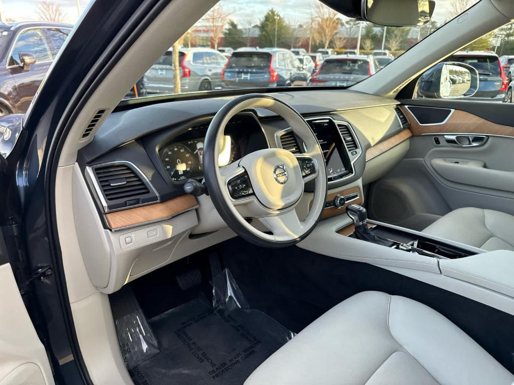 used 2022 Volvo XC90 car, priced at $34,900