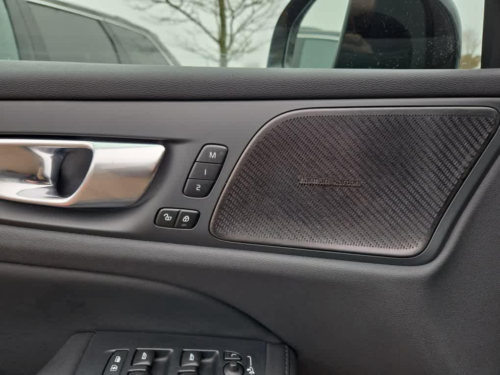 used 2024 Volvo S60 car, priced at $33,400