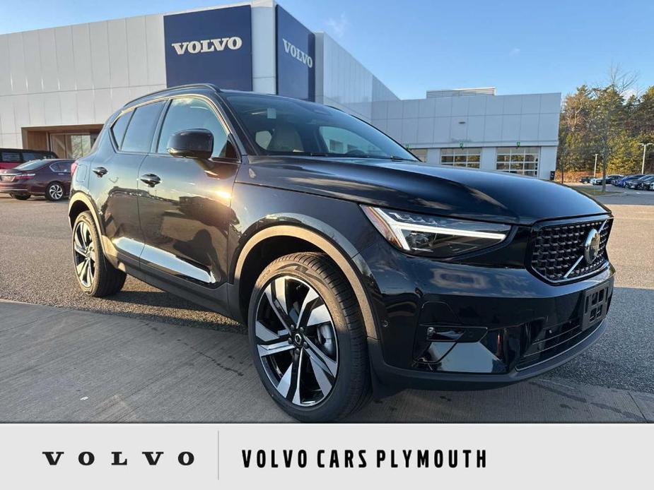 new 2025 Volvo XC40 car, priced at $52,215