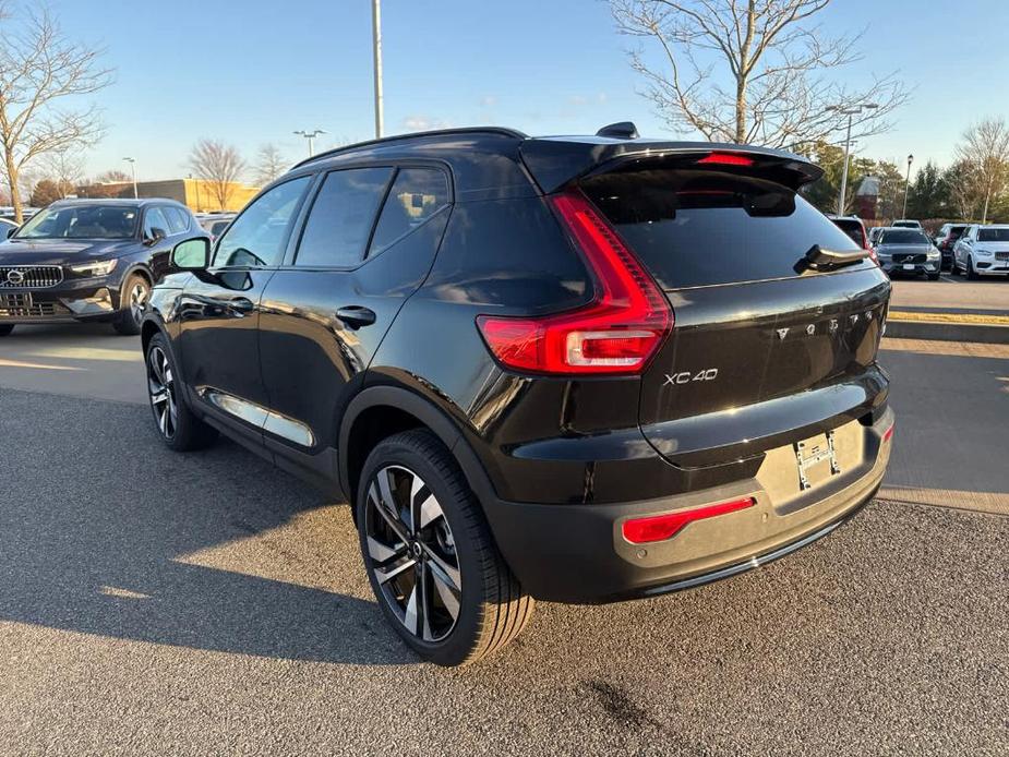 new 2025 Volvo XC40 car, priced at $52,215