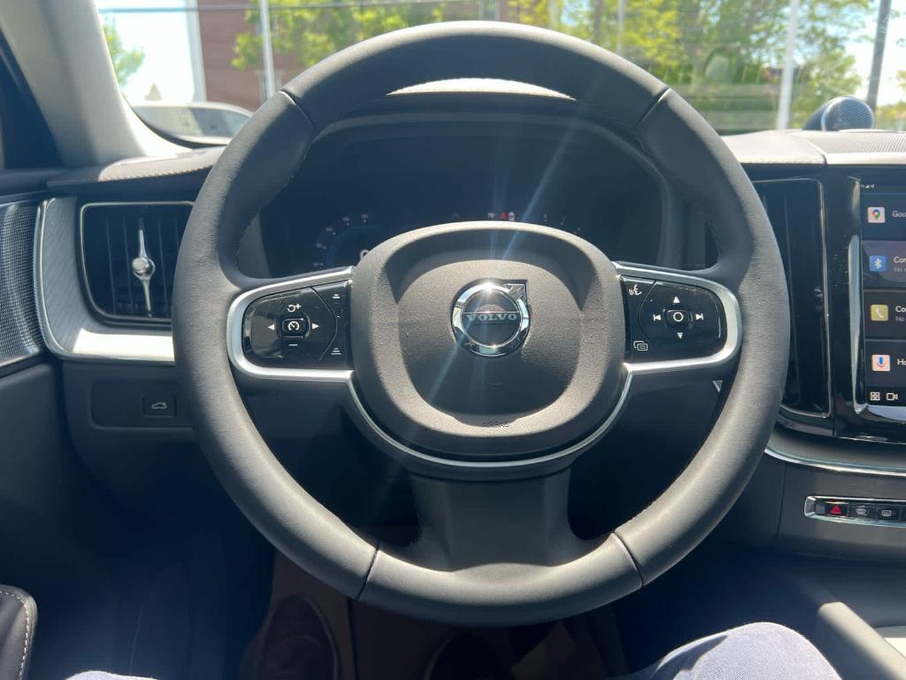 new 2025 Volvo XC60 car, priced at $67,360