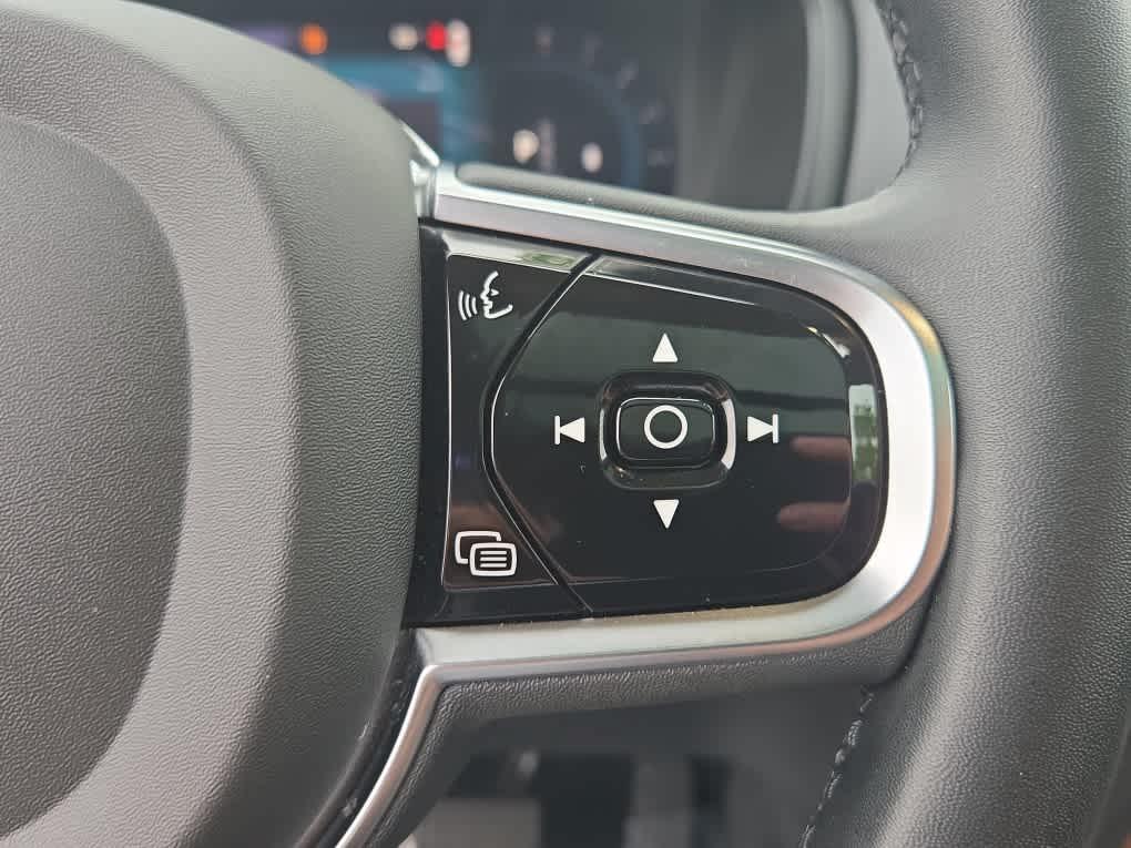 used 2023 Volvo XC90 car, priced at $42,500