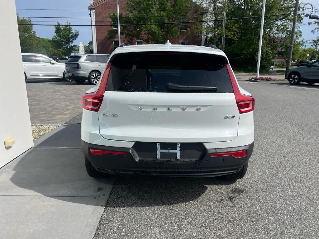 new 2025 Volvo XC40 car, priced at $48,335