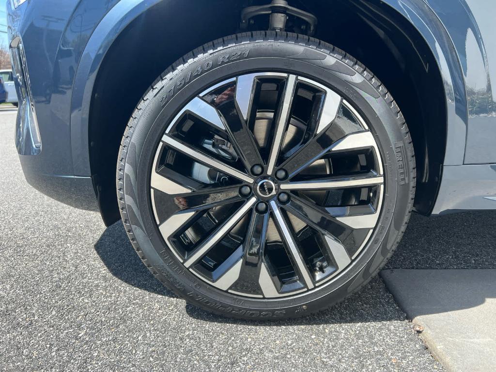 new 2025 Volvo XC90 car, priced at $60,545
