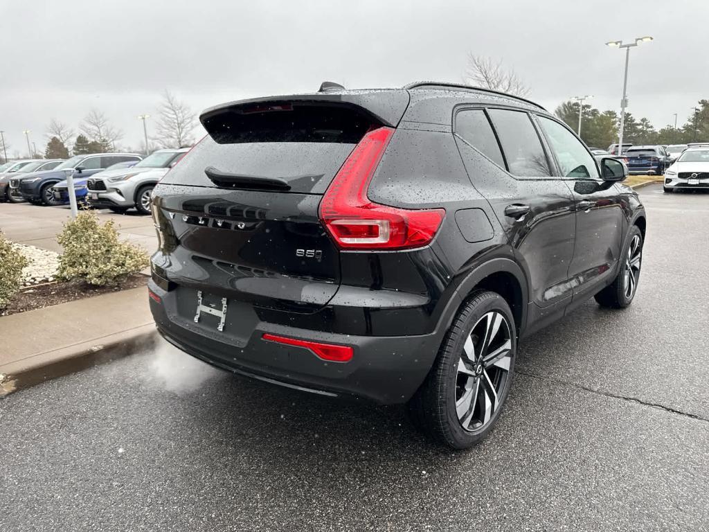 new 2025 Volvo XC40 car, priced at $49,790