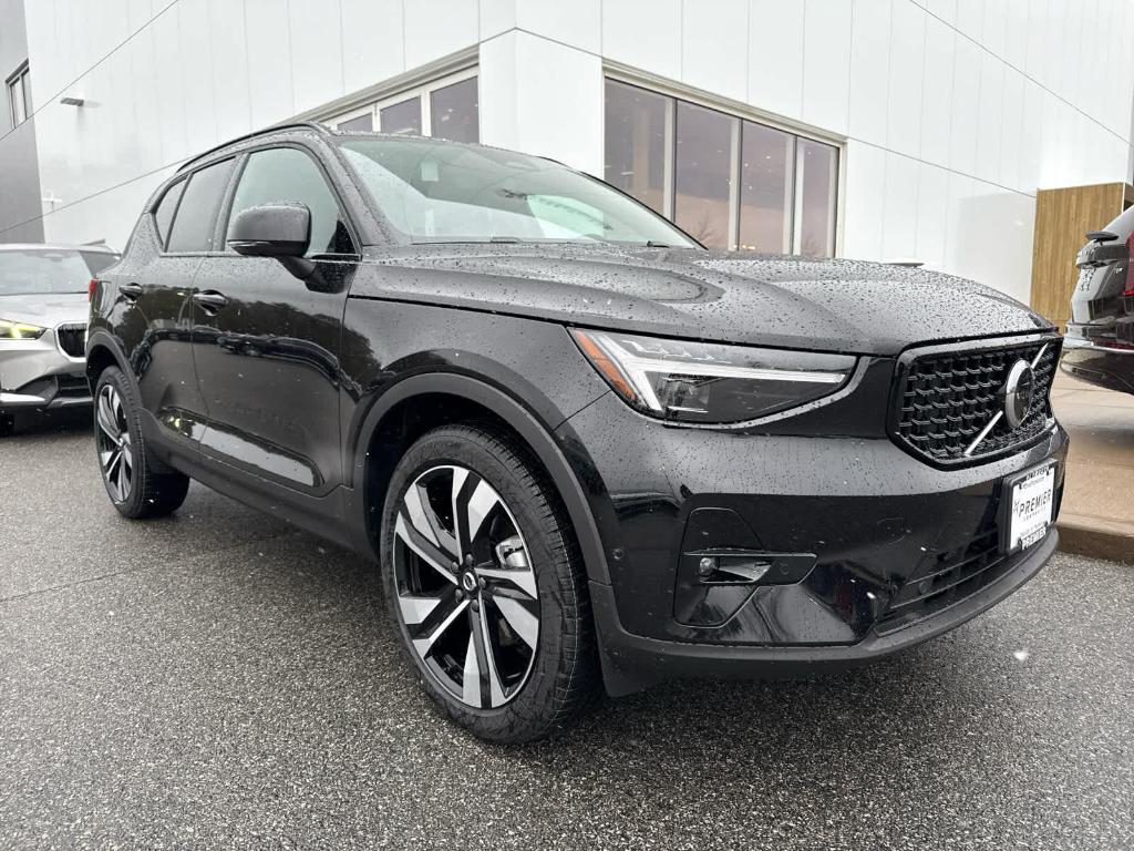 new 2025 Volvo XC40 car, priced at $49,790