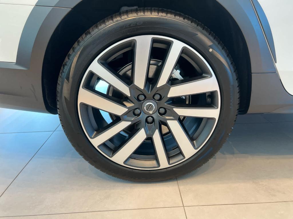new 2025 Volvo V90 Cross Country car, priced at $68,950